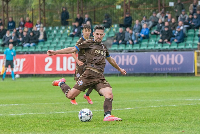 球迷揪心不 球迷揪心不